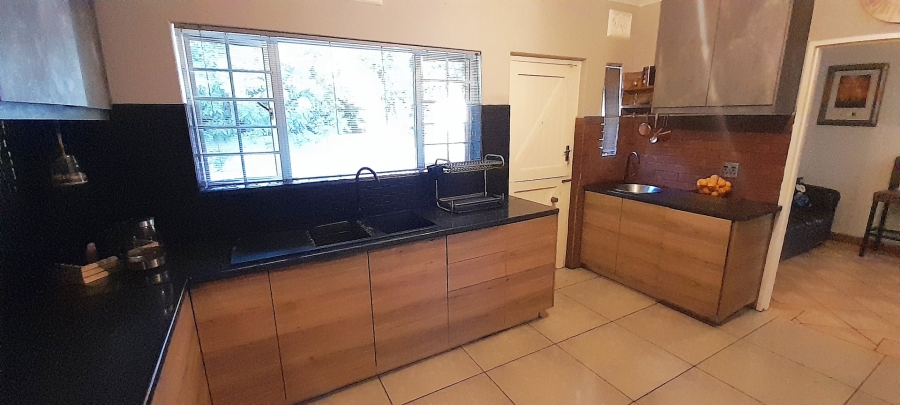 5 Bedroom Property for Sale in Elim Western Cape
